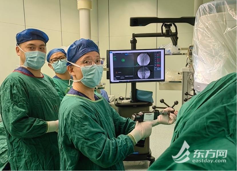 手术全程可视 市一医院用智能机器人完成复杂骨盆骨折微创手术
