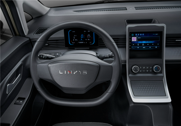 五菱推出全新菱势黄金卡混合动力版，引发广泛关注