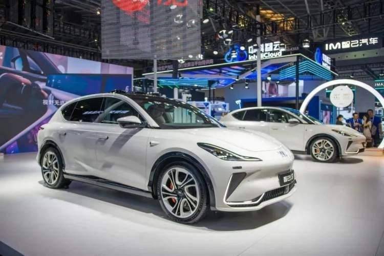 人工智能赋能无人驾驶:商业化进程再提速