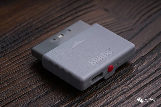 多款经典游戏机兼容的八位堂PS蓝牙接收器——一款实用利器！