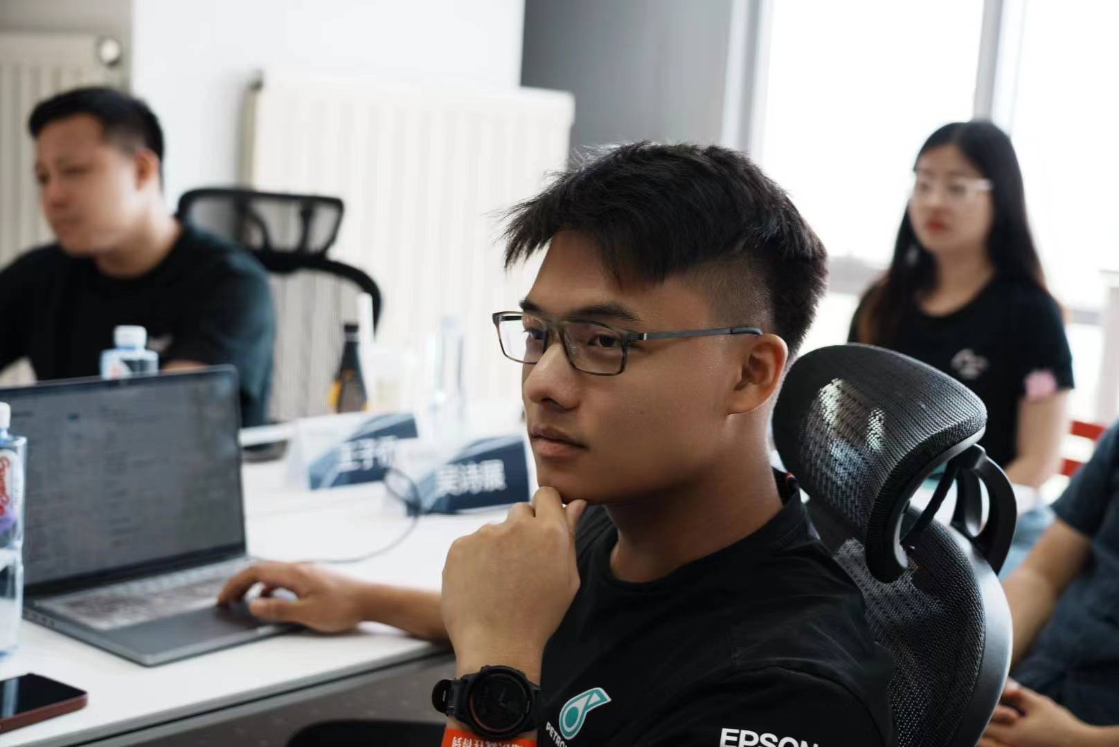 AI领域展示：原生应用如何突破？