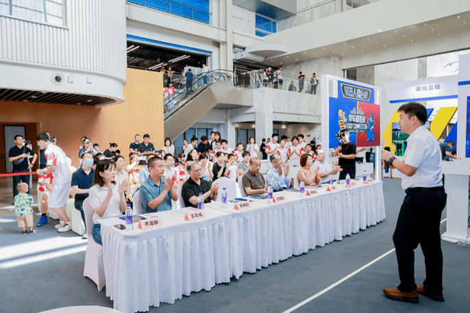 连续五届亮相世界机器人大会!这所学校的学生科技成果亮了