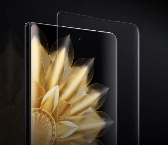 realme真我GT5惊喜揭晓：首款全球“奇迹玻璃”手机即将问世