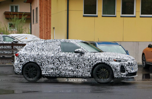 独一无二的设计!曝光2025款奥迪 SQ5路测照片