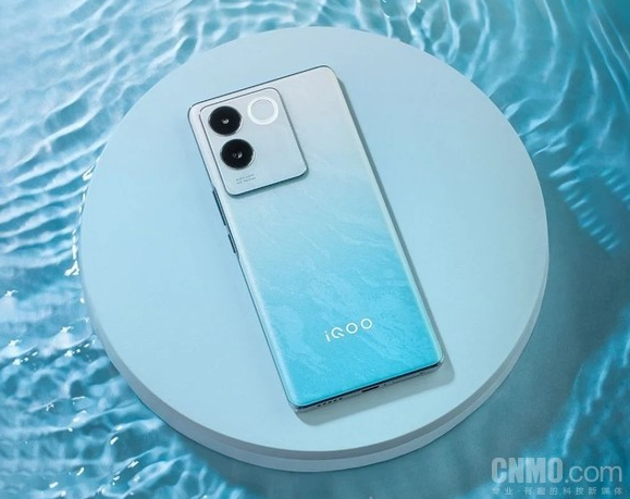 iQOO Z7 Pro 5G揭秘:双摄+AMOLED 全面升级体验