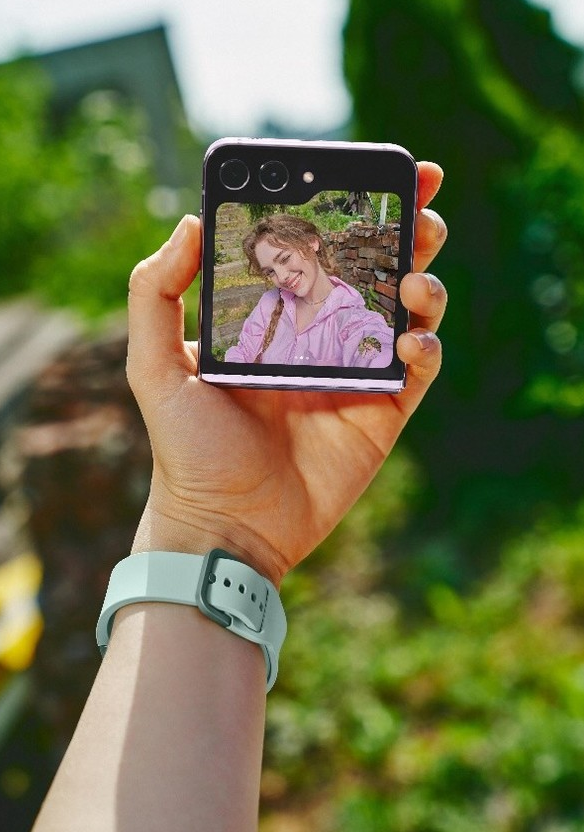 创新拍摄模式：三星Galaxy Z Flip5为您带来更便捷的拍摄体验