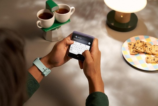 创新拍摄模式：三星Galaxy Z Flip5为您带来更便捷的拍摄体验