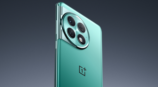 揭开一加Ace 2 Pro硬核升级之谜：高清曲面OLED屏幕与5000万像素主摄像头的结合