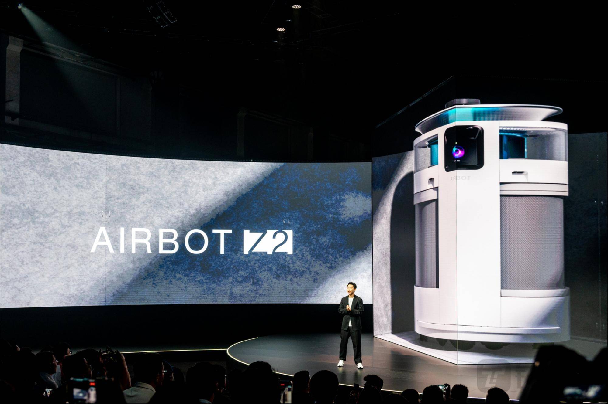 科沃斯推出全新家庭服务机器人,彻底改变扫地拖地方式