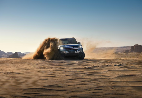 豹5首次亮相成都车展，引人注目