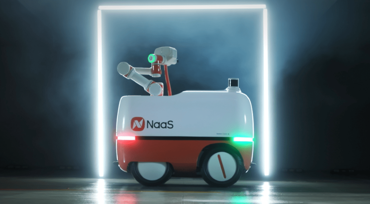 智能充电解决方案：能链智电推出智慧补能方案，涵盖充电桩和自动充电机器人等创新技术