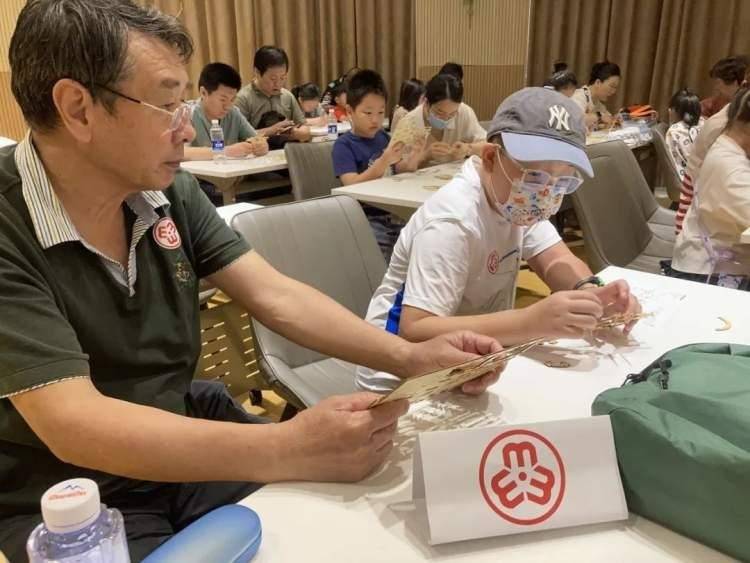 学习与娱乐并行！普陀举办的“无人机”科普盛宴充满趣味