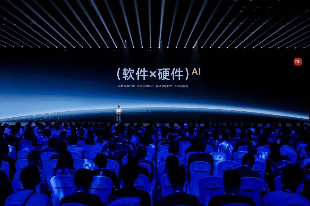 雷军：AI全面赋能，未来5年将投入至少1000亿元研发经费