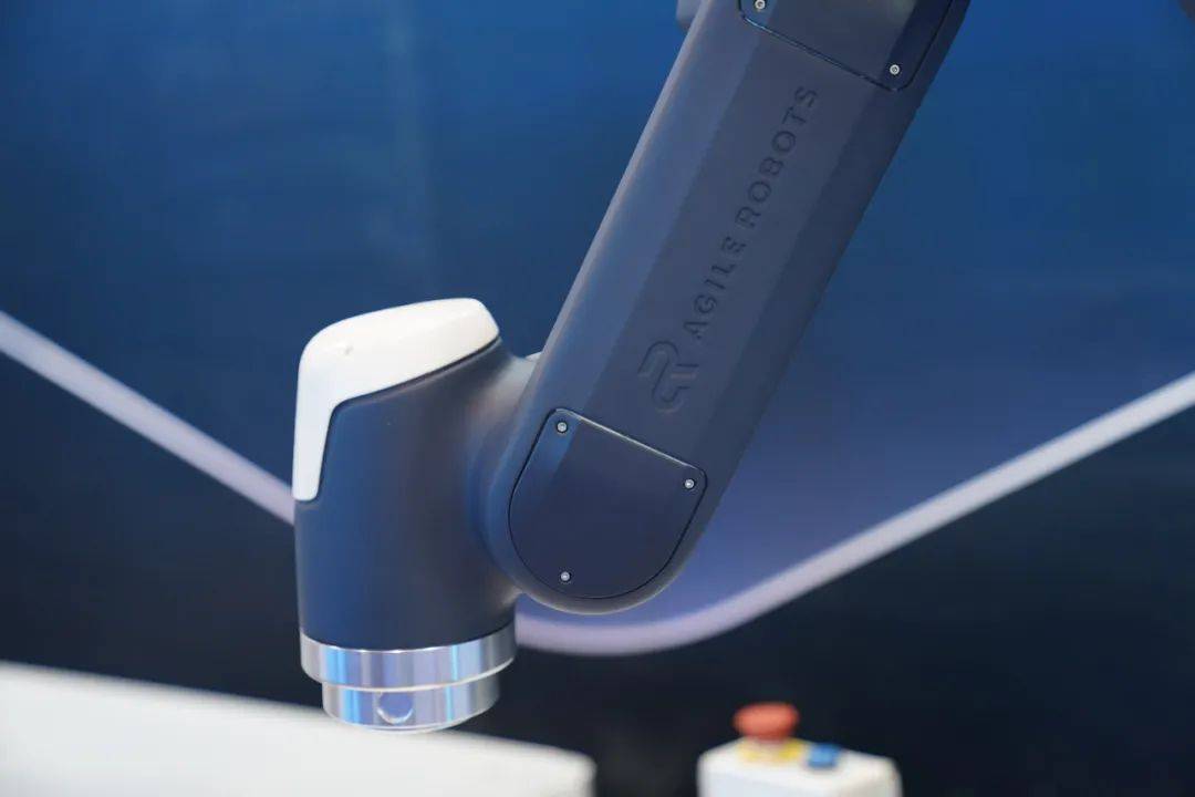 新品发布:思灵机器人推出适用于狭小空间的关节力控Diana3和Thor系列