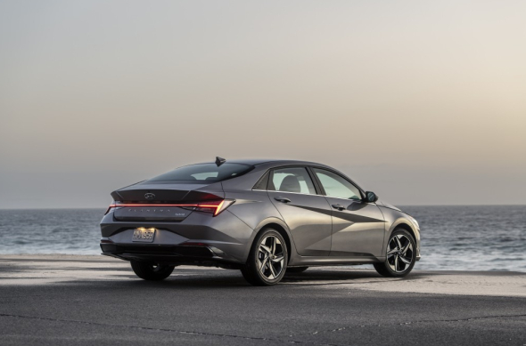 混动车型存在安全隐患 现代汽车在美召回近4万辆伊兰特