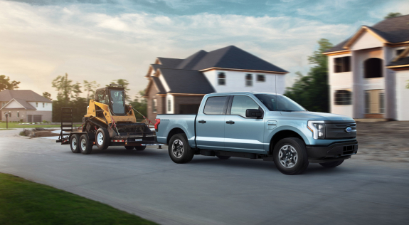 创新充电技术：福特电动皮卡或将实现拖车续航共享