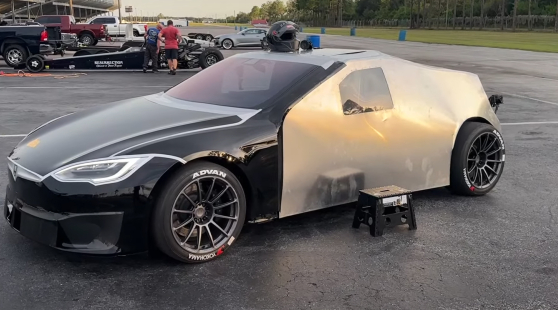 特斯拉Model S Plaid再次刷新纪录,以8.714秒的惊人速度亮相!