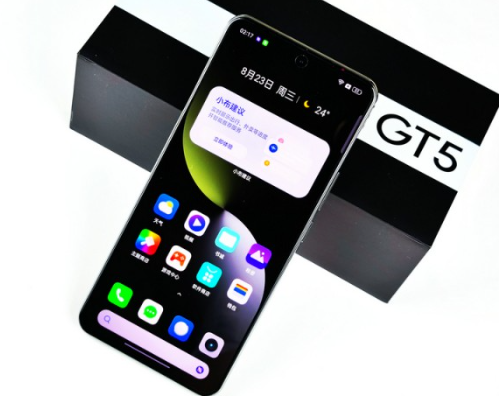 真我GT5摄影实力亮点：5000万像素主摄+卓越深海降噪技术