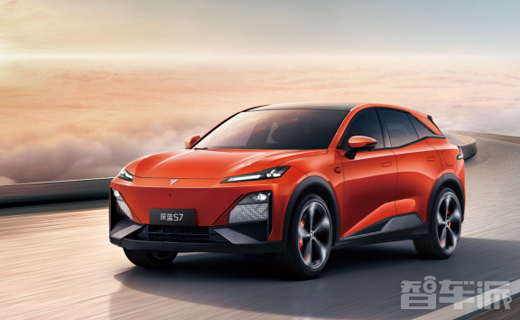 华为与深蓝汽车携手打造智能座舱，即将问世