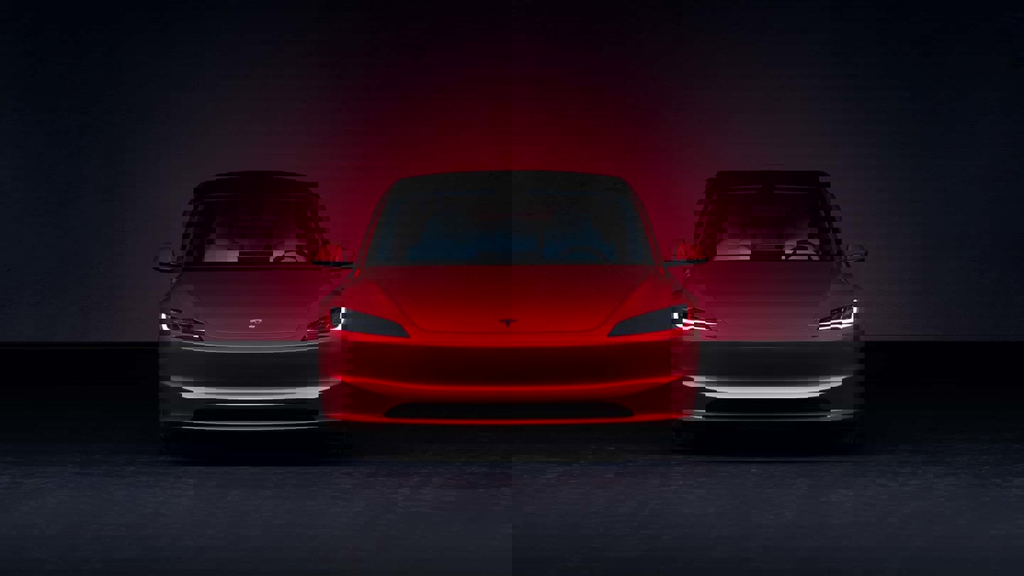 新款特斯拉 Model 3 实车 / 官图亮相,此前消息称今日上市