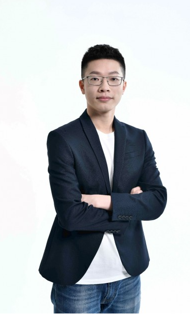 谭睿韬揭秘真我GT5:24GB内存、240W闪充等独特卖点详解