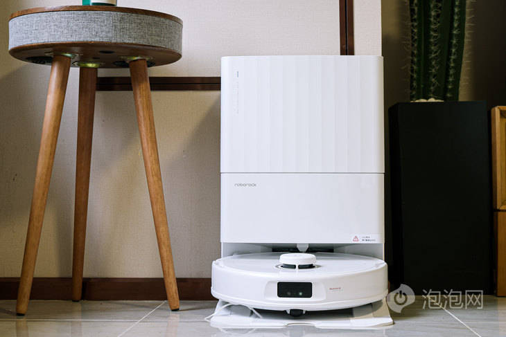 石头自清洁扫拖机器人P10 Pro图赏 动态机械臂边拖极具科技感