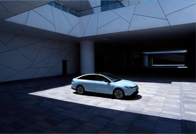 科技感十足！零跑C01增程版外观升级抢先看