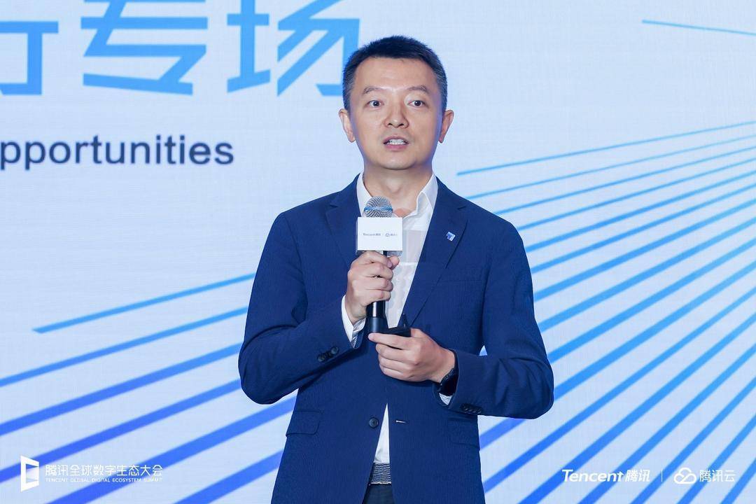 智能化交通汽车进入新阶段，AI技术如大模型成为重要因素