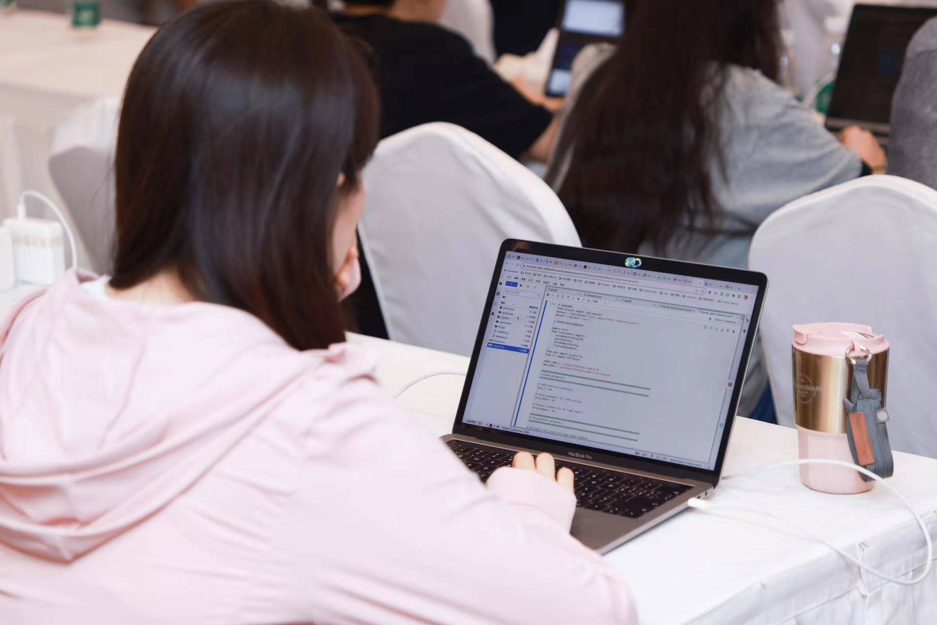 线上开售！首场机器之心 AI 技术论坛圆满收官，这些大模型技术干货值得反复观看