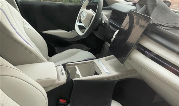 全新吉利星越：豪华现代内饰设计焕然一新