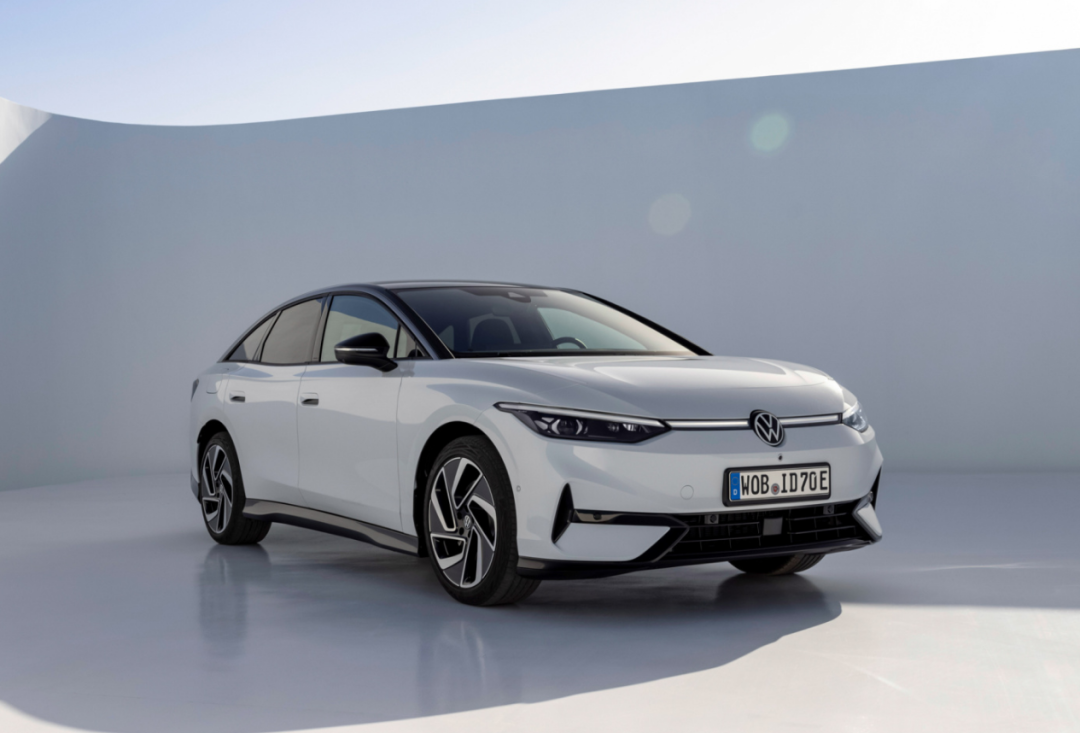 奔驰谨慎规划,宝马对油车感到惋惜:慕尼黑车展直击