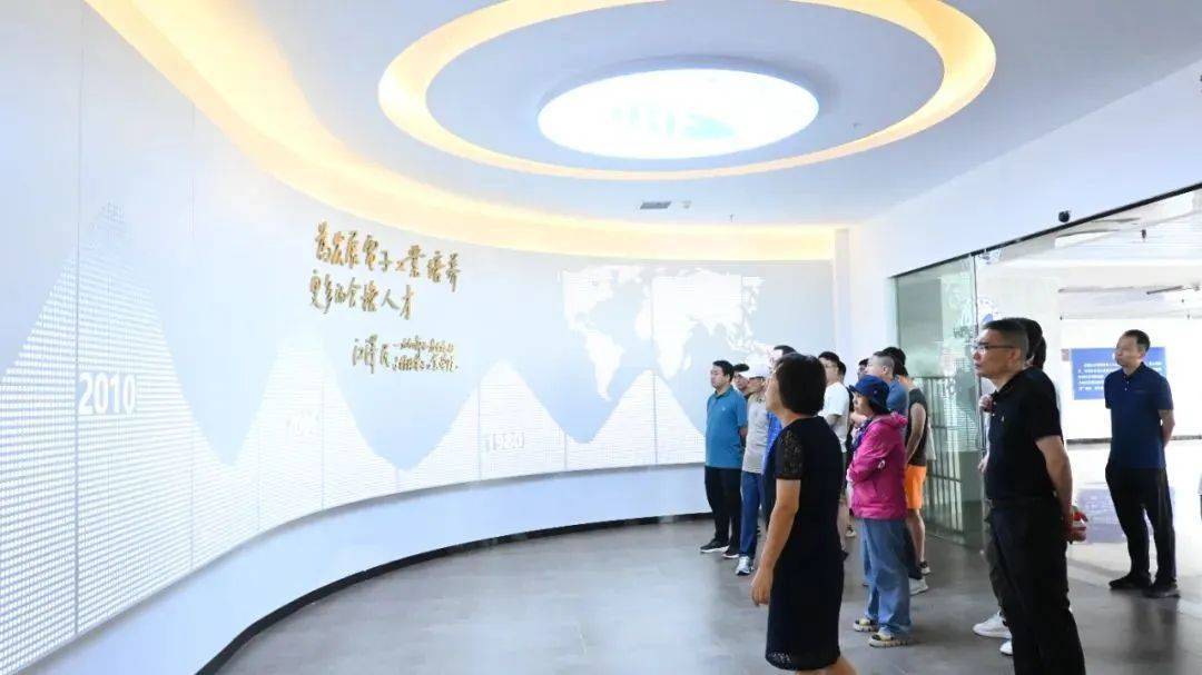 2023协作机器人技术及应用会议(Cobot 2023)成功举办!