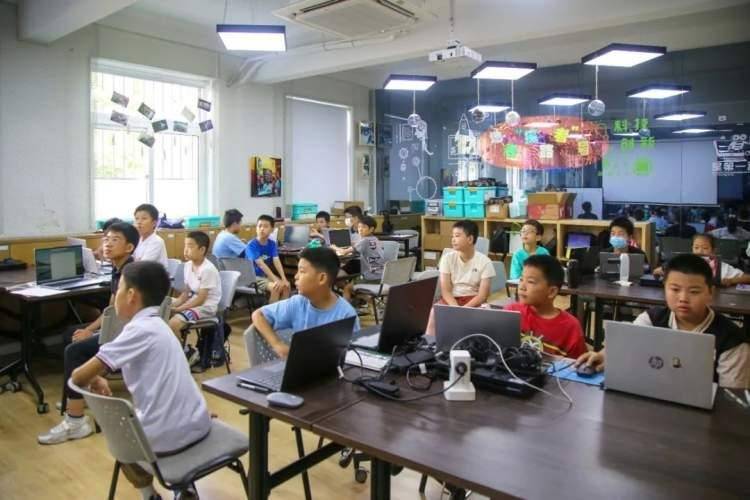 航空航天、人工智能,“嘉”门口的科创社团开课啦!