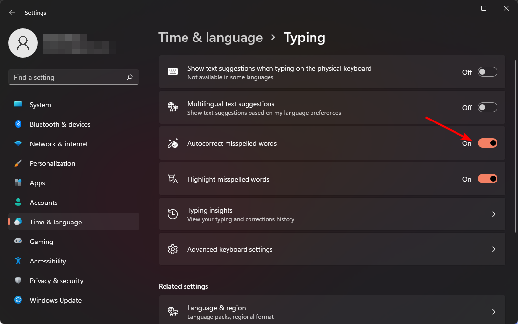 Windows 11 上如何启用或禁用自动更正拼写错误的单词功能