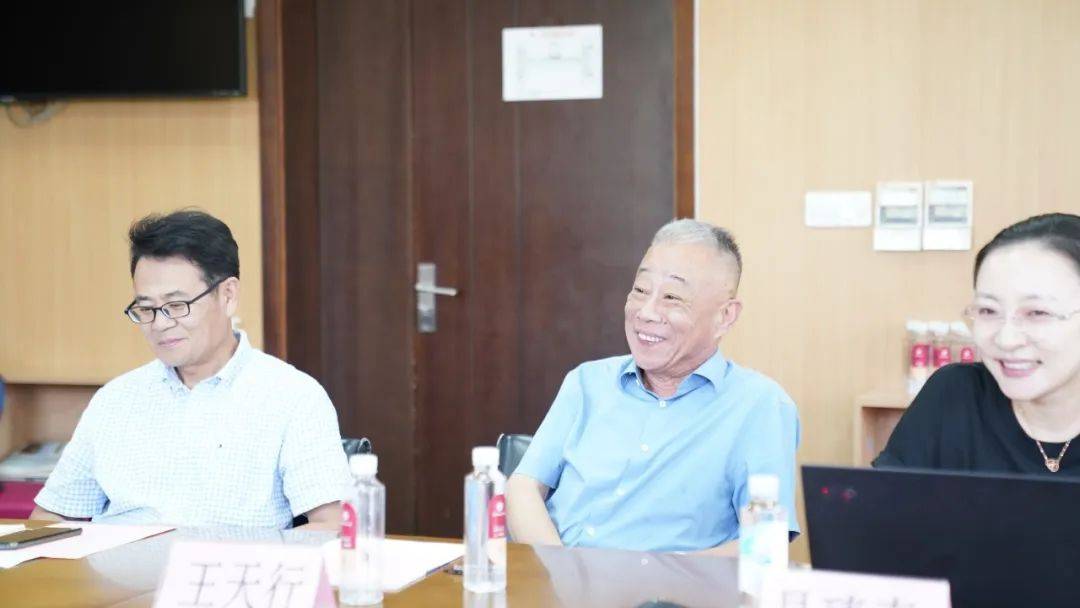 星球研发 | 青少年人工智能教育主题研讨会召开,赋能Python AI新课程!