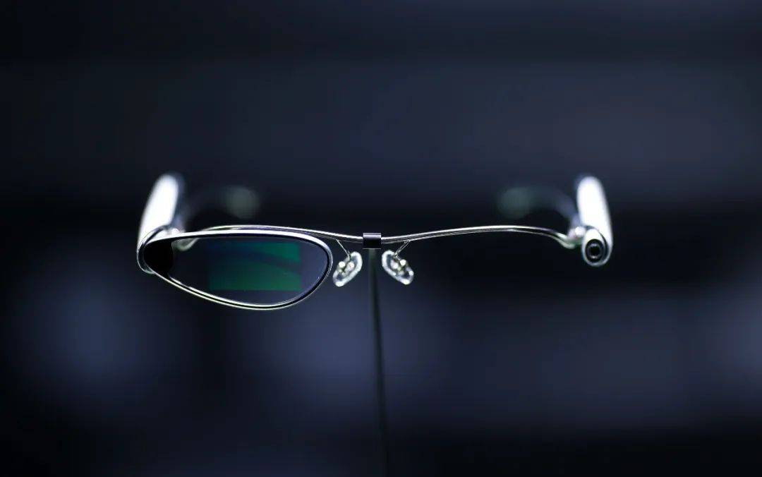 国内AR市场迎来四款全新产品的热潮