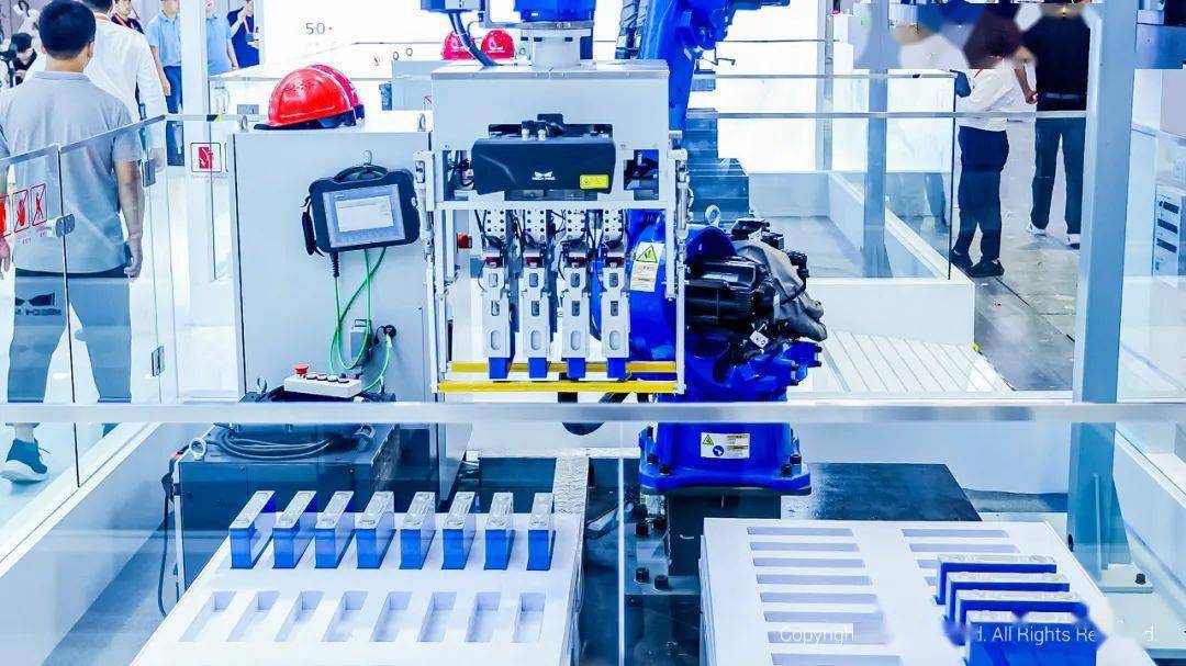 工博会首日 | 梅卡曼德携手七大合作伙伴亮相机器人展，20+智能应用震撼全场