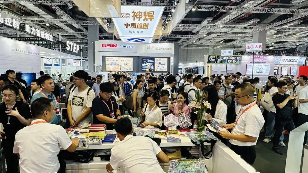 匠心传承,智创未来—配天机器人全星闪耀,尽享工博盛会