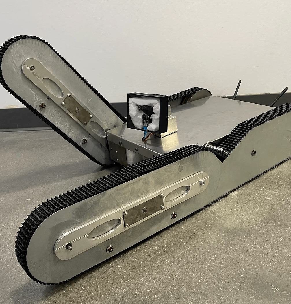 防火坦克机器人 FireBot 发布，可在火灾中拯救人员，价格为 9 万美元