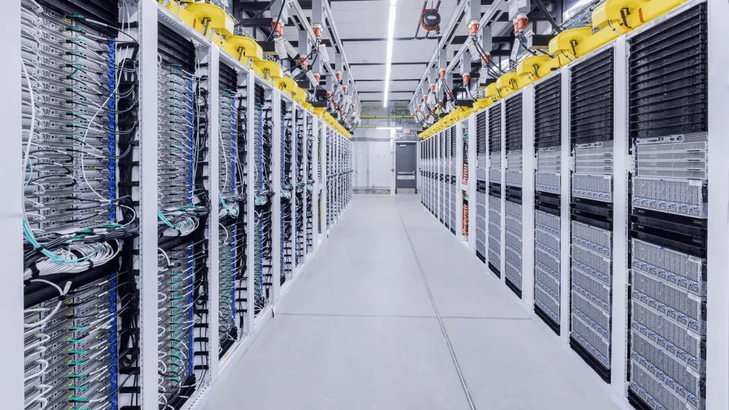 微软推出 zh-CN-YunjieNeural 等 4 款 TTS，专为 AI 聊天设计