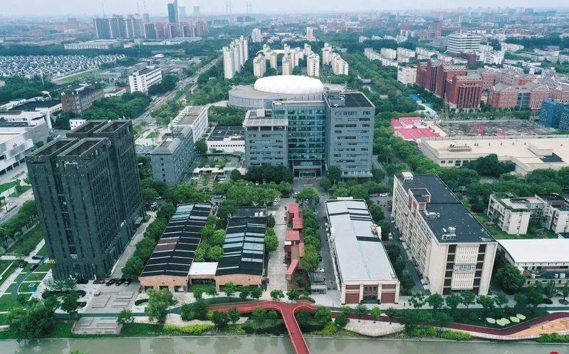 签约！“大零号湾”研发+马桥制造，7家机器人企业在闵行迎来大发展！