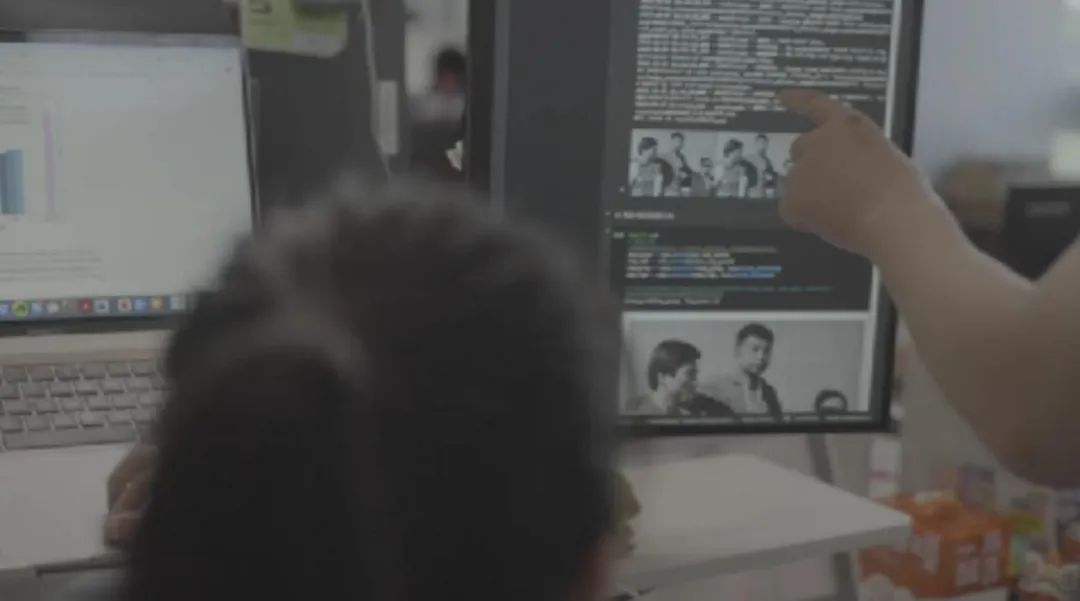 他们用AI拭去岁月蒙尘,重现半个世纪前中国亚运首金记忆