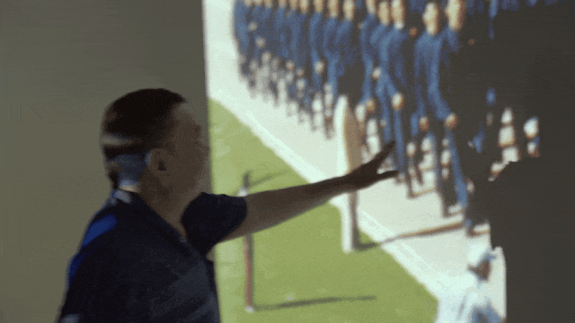 他们用AI拭去岁月蒙尘,重现半个世纪前中国亚运首金记忆