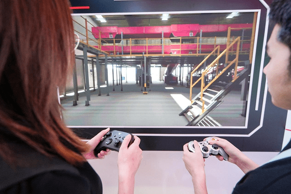 顺丰携方舟AKR150无人机参加第十五届交通展