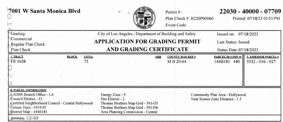 特斯拉推出“汽车影院 & 餐厅”超级充电站,提供电影、食物和充电桩设施
