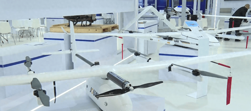 军用无人机的全新版本首次亮相！