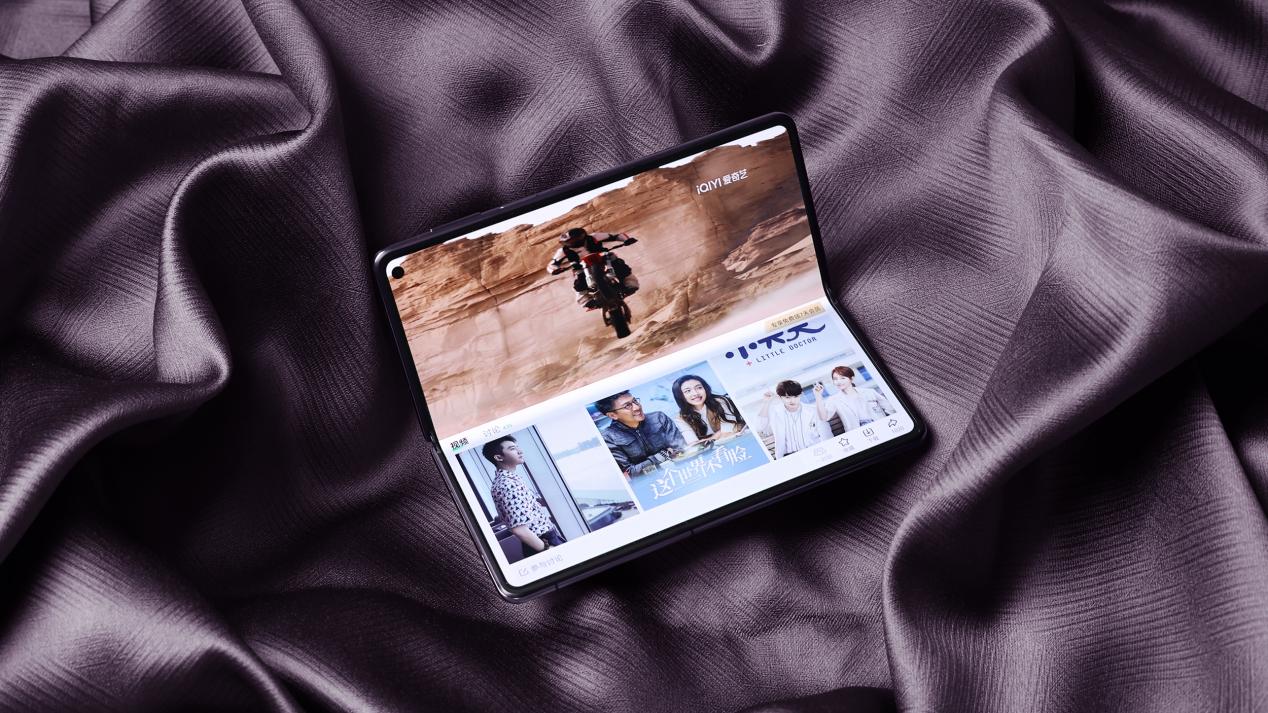 华为开启国庆全国多城路演：亲临感受 Mate X5 遥遥领先的色彩美学、前沿科技