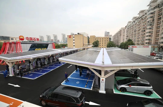 中国石油天津示范站开业:创新充电+便利店服务模式