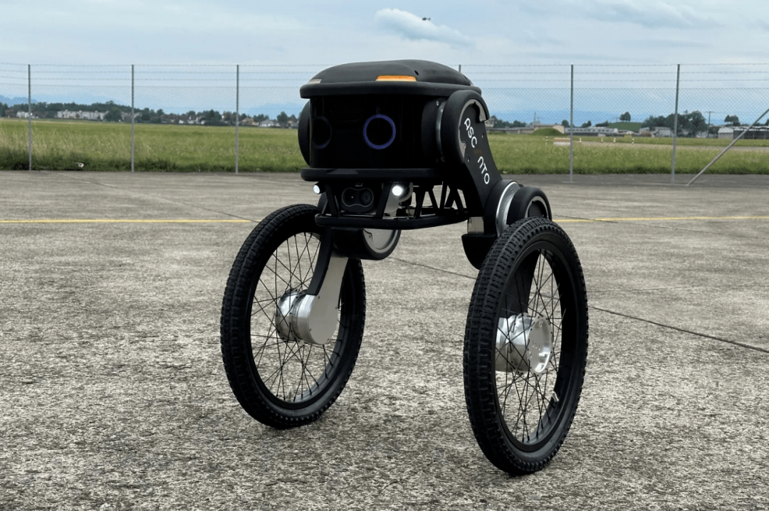 全球​轮足机器人市场热度提升，中国企业跻身“第一梯队”