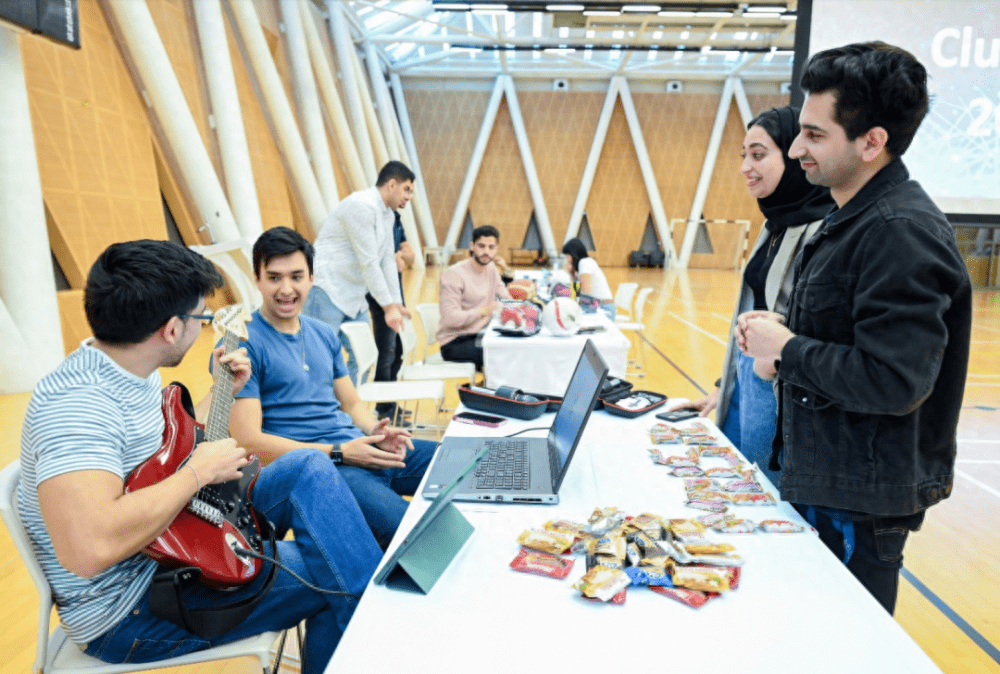 MBZUAI：四年内成为全球第18名的人工智能大学